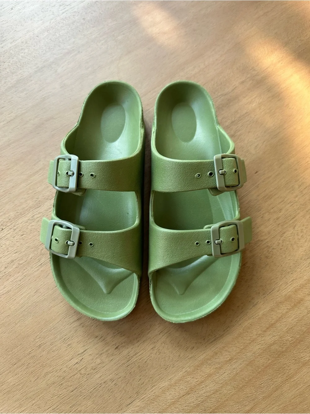 Double-Buckle Slide Sandals Size 2–3 Big Kid, Green